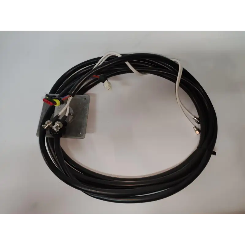 Digital connecting cable with grommet