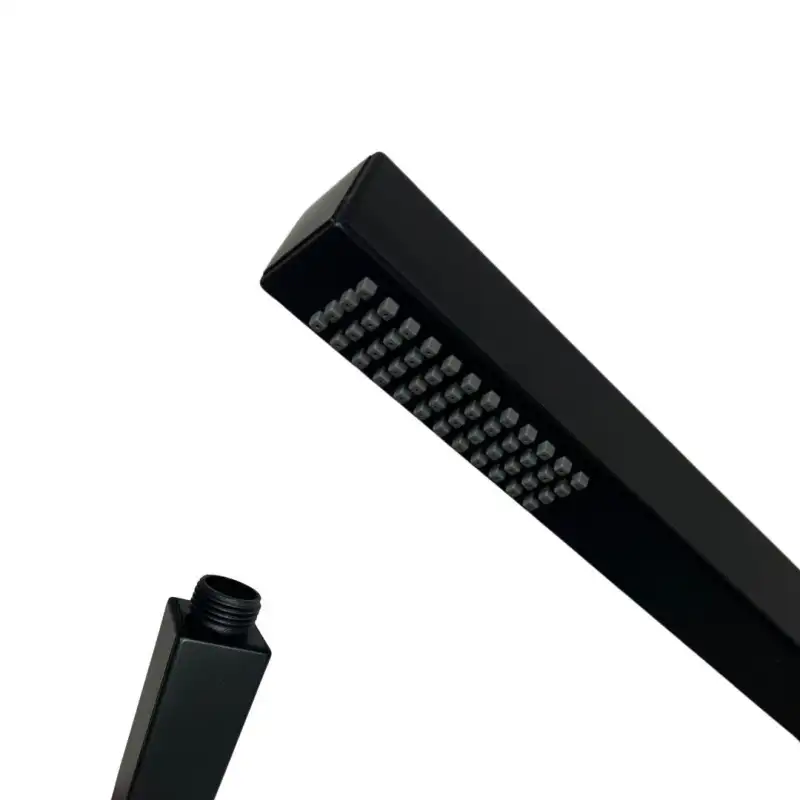 Valeria straight matte black shower head